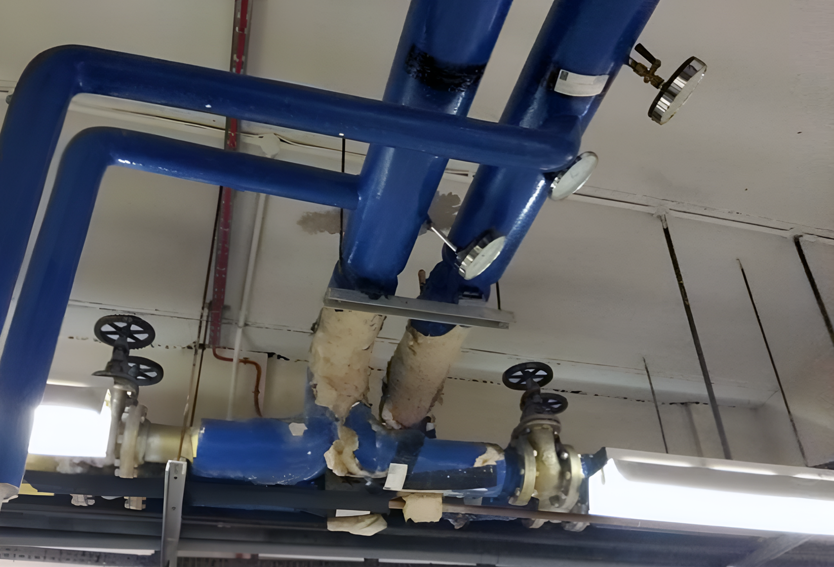 Asbestos pipe lagging thermal insulation